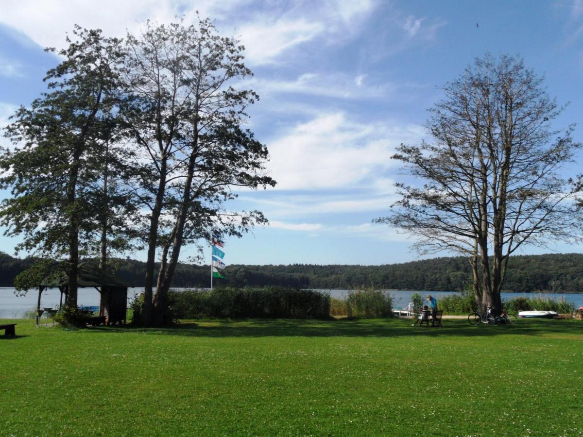 Ferienwohnungen Direkt Am See Bei Den Kaiserbaedern Heringsdorf  Bagian luar foto