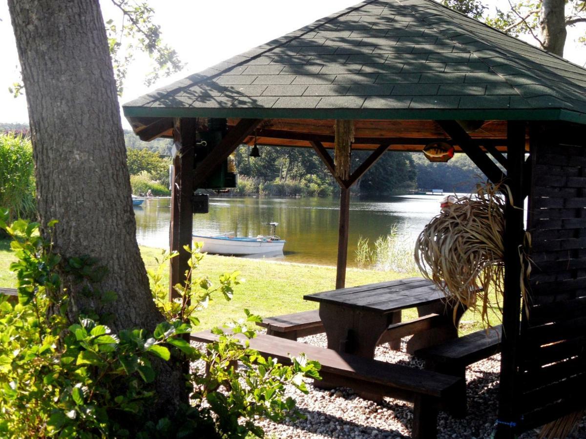 Ferienwohnungen Direkt Am See Bei Den Kaiserbaedern Heringsdorf  Bagian luar foto