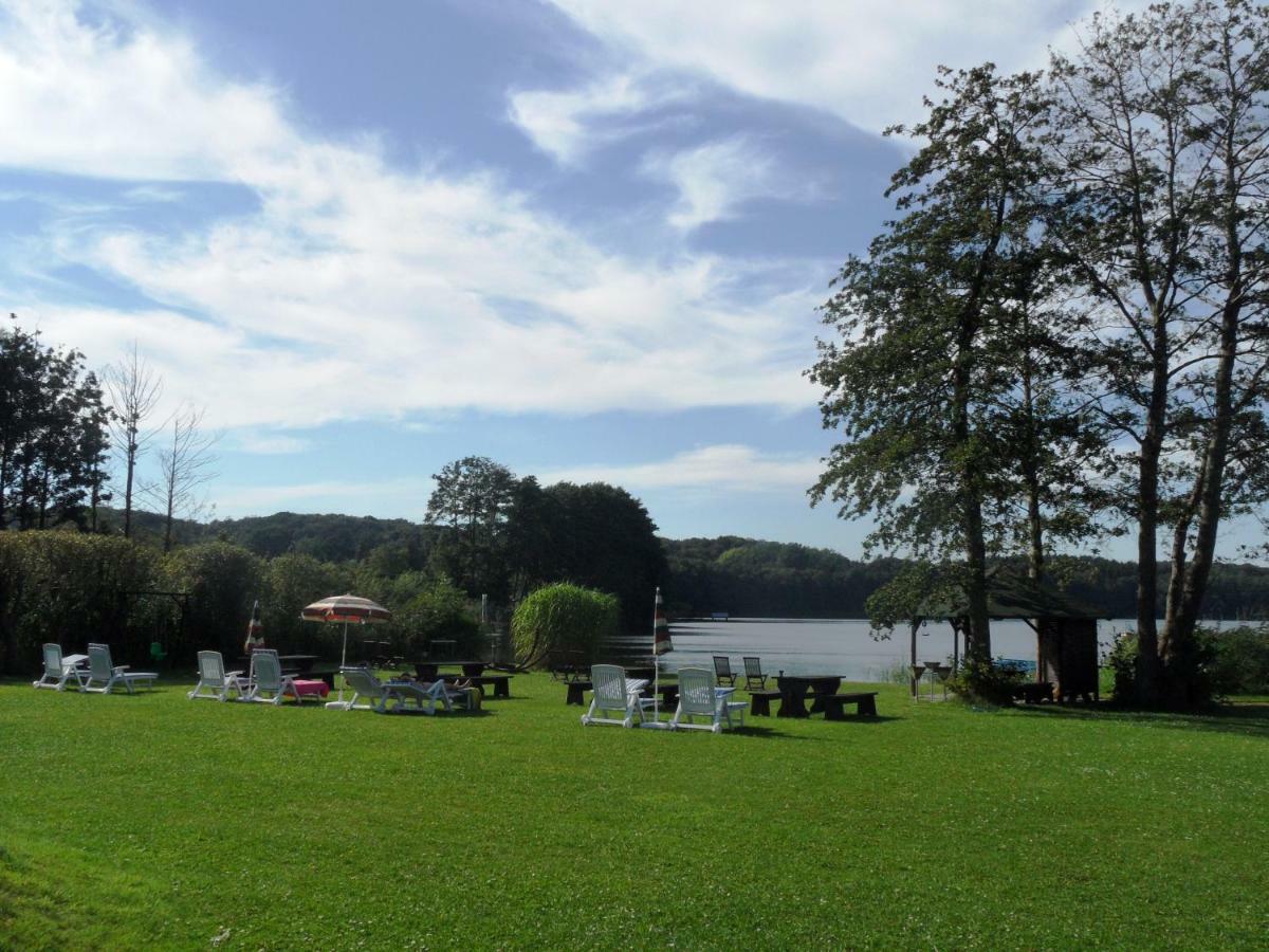 Ferienwohnungen Direkt Am See Bei Den Kaiserbaedern Heringsdorf  Bagian luar foto